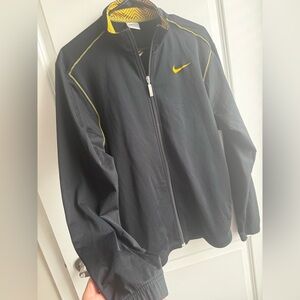 Nike Men's Windbreaker in Black with Yellow Details